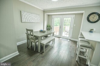 925 Chestnut Manor Ct in Riviera Beach, MD - Building Photo - Building Photo