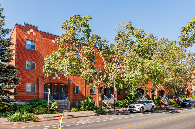 226 Charlevoix Rue in Montréal, QC - Building Photo - Building Photo