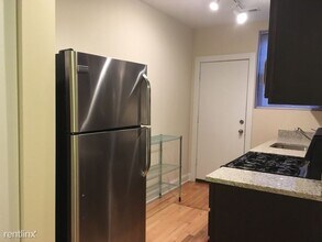 1108 W Balmoral Ave in Chicago, IL - Building Photo - Building Photo