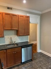 4371 Maryland Ave, Unit 2nd Floor in St. Louis, MO - Building Photo - Building Photo