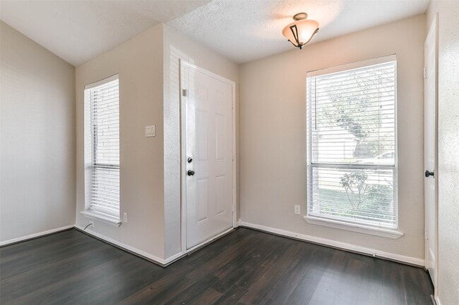1126 Oxford Dr in Pearland, TX - Building Photo - Building Photo