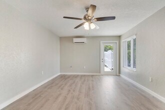 711 4th Ave S in Lake Worth Beach, FL - Building Photo - Building Photo