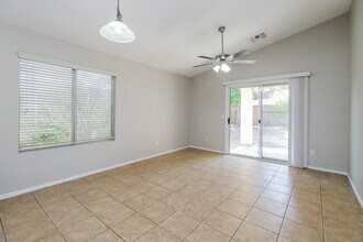 1161 E Lakeview Dr in San Tan Valley, AZ - Building Photo - Building Photo