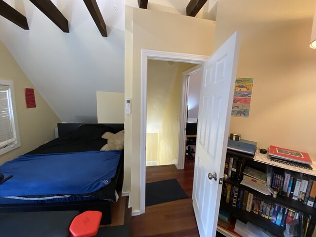 381 Highland Ave, Unit 1 in Somerville, MA - Building Photo - Building Photo