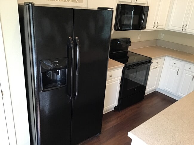 5207 Cypress Links Blvd in Elkton, FL - Building Photo - Building Photo