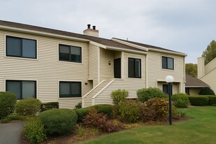 34 Nature View Trail in Bethel, CT - Building Photo