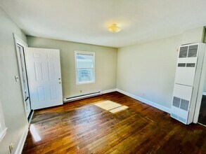 1028 Asheboro St-Unit -Asheboro 1028-A in High Point, NC - Building Photo - Building Photo
