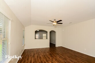 2104 Meadow Park Dr in Princeton, TX - Building Photo - Building Photo