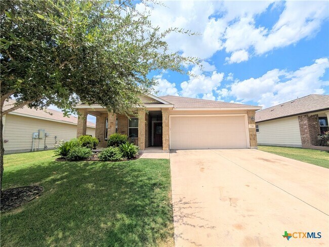 735 Spectrum Dr in New Braunfels, TX - Building Photo - Building Photo