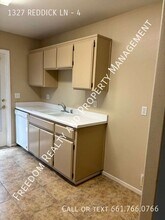 1327 Reddick Ln in Bakersfield, CA - Building Photo - Building Photo