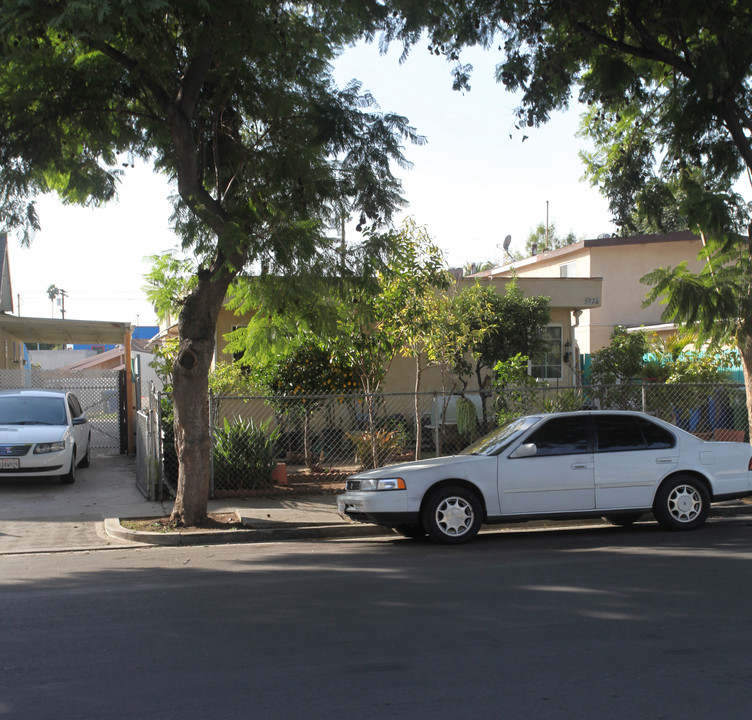 5926 Fayette St in Los Angeles, CA - Building Photo