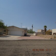 3445 Newport Dr in Lake Havasu City, AZ - Building Photo - Building Photo