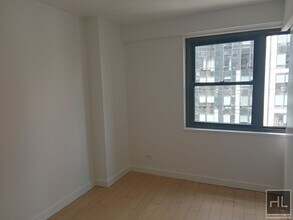 East 39th Street in New York, NY - Building Photo - Building Photo