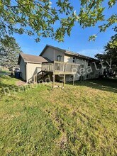 1204 Flora St in Nixa, MO - Building Photo - Building Photo