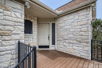 4520 Blacksmith Cove in Spicewood, TX - Building Photo - Building Photo