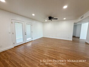 3621 W Sandra Terrace in Phoenix, AZ - Building Photo - Building Photo