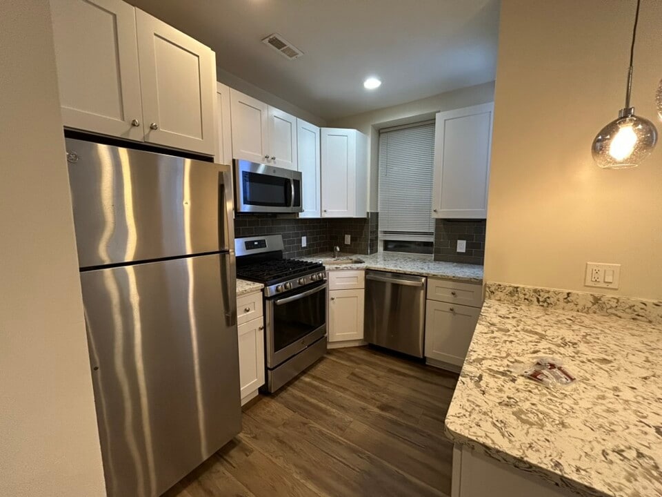 1614 N 27th St, Unit 2 in Philadelphia, PA - Foto de edificio