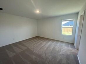 2314 Red Sky Dr in Lockhart, TX - Building Photo - Building Photo