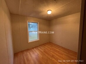 133 Harrison St in Pittsfield, ME - Building Photo - Building Photo