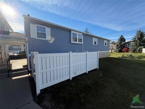 20923 W Glen Haven Cir in Northville, MI - Building Photo - Building Photo