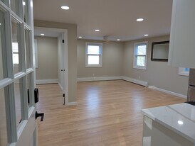 63 Buttles Rd, Unit Buttles Rd In-law in Granby, CT - Building Photo