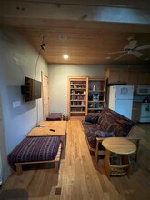 1154 Cottage Rd-Unit -Unit 2 in Charleston, SC - Foto de edificio - Building Photo