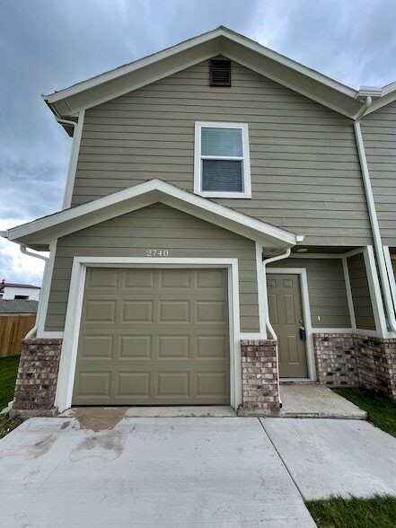 property at 2740 Ginger Ct