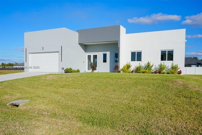 5 SW 26th Pl in Cape Coral, FL - Building Photo - Building Photo