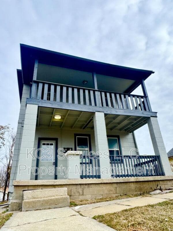 129 Brooklyn Ave in Kansas City, MO - Building Photo - Building Photo