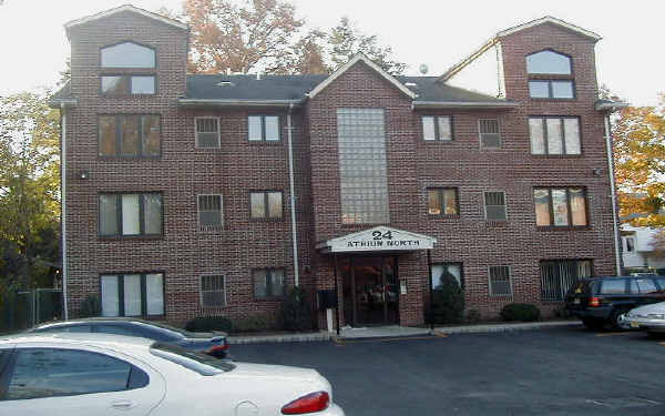 24 Atrium North in Elizabeth, NJ - Building Photo - Building Photo