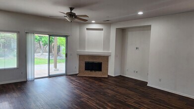 3991 Mission Peak in Palm Springs, CA - Building Photo - Building Photo