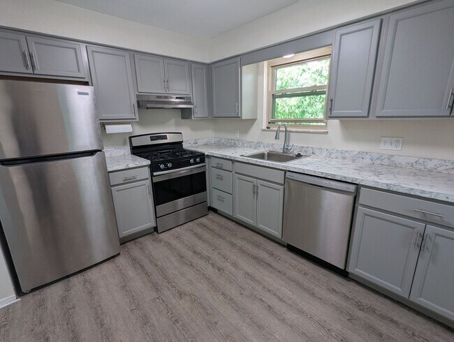 6603 Birchwood Ave in Pittsburgh, PA - Foto de edificio - Building Photo