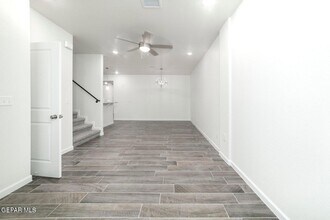 1060 Hoppas St, Unit 1039 in El Paso, TX - Building Photo - Building Photo