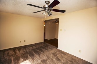 The Park at 54th Apartments in Amarillo, TX - Foto de edificio - Building Photo