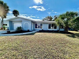 22157 New York Ave in Port Charlotte, FL - Building Photo