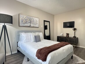 Elevate at Highland-Under New Management in Baton Rouge, LA - Building Photo - Building Photo
