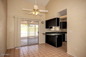 1208 E Wickieup Ln in Phoenix, AZ - Building Photo - Building Photo