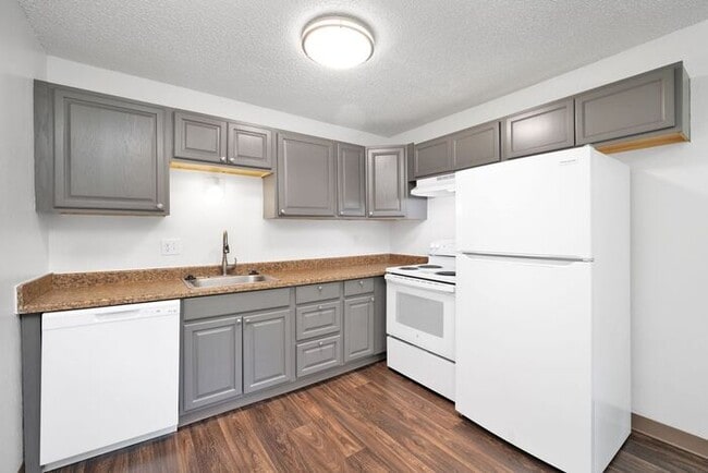 property at 6033 N Fessenden St