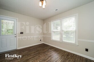 16 Hickory Knoll Ct in Greensboro, NC - Building Photo - Building Photo