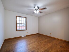 3506 Damyan Ct in Springfield, IL - Foto de edificio - Building Photo