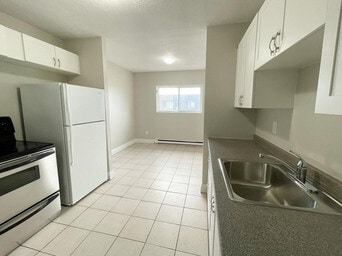 Boxwood Place in Sault Ste Marie, ON - Building Photo - Building Photo