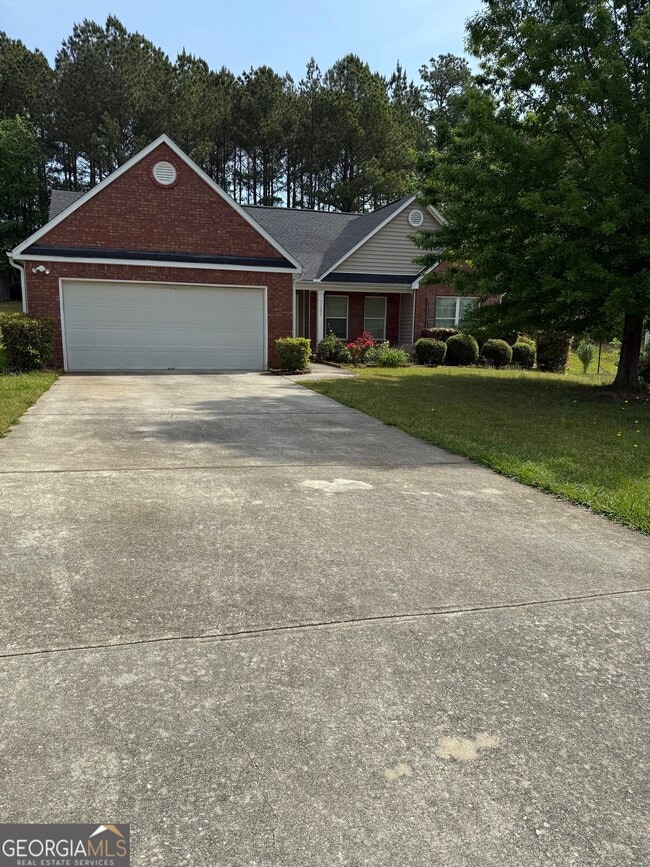 property at 1605 Tusk Trail NE