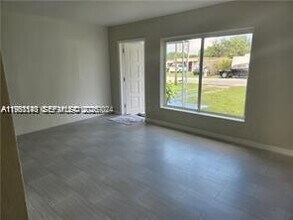 6350 Mayo St in Hollywood, FL - Building Photo - Building Photo