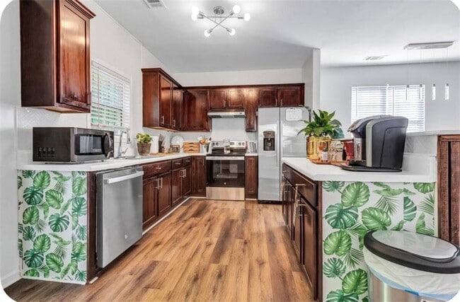 property at 2835 W Peek Rd NW