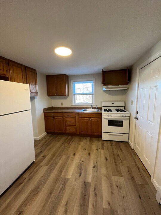 253 Stackpole St in Lowell, MA - Building Photo