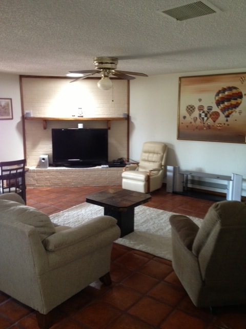 1511 Mountain Shadow Dr in Carlsbad, NM - Building Photo - Building Photo