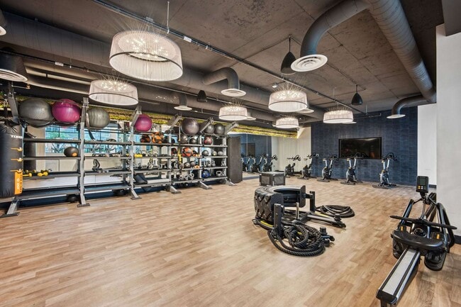 Cortland Columbia Pike