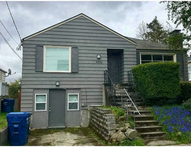 6306 4th Ave NE in Seattle, WA - Building Photo - Building Photo