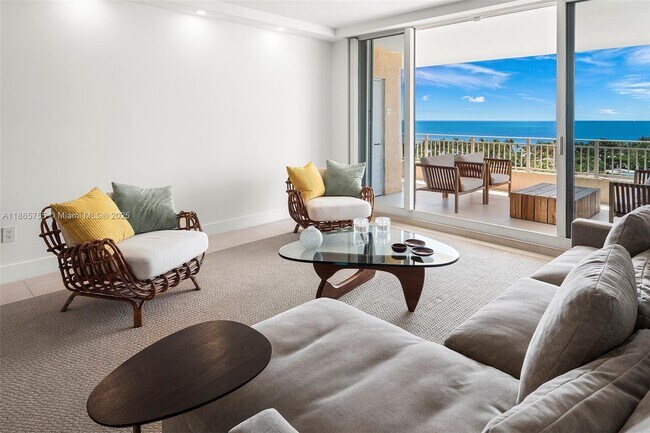 791 Crandon Blvd in Key Biscayne, FL - Building Photo - Building Photo