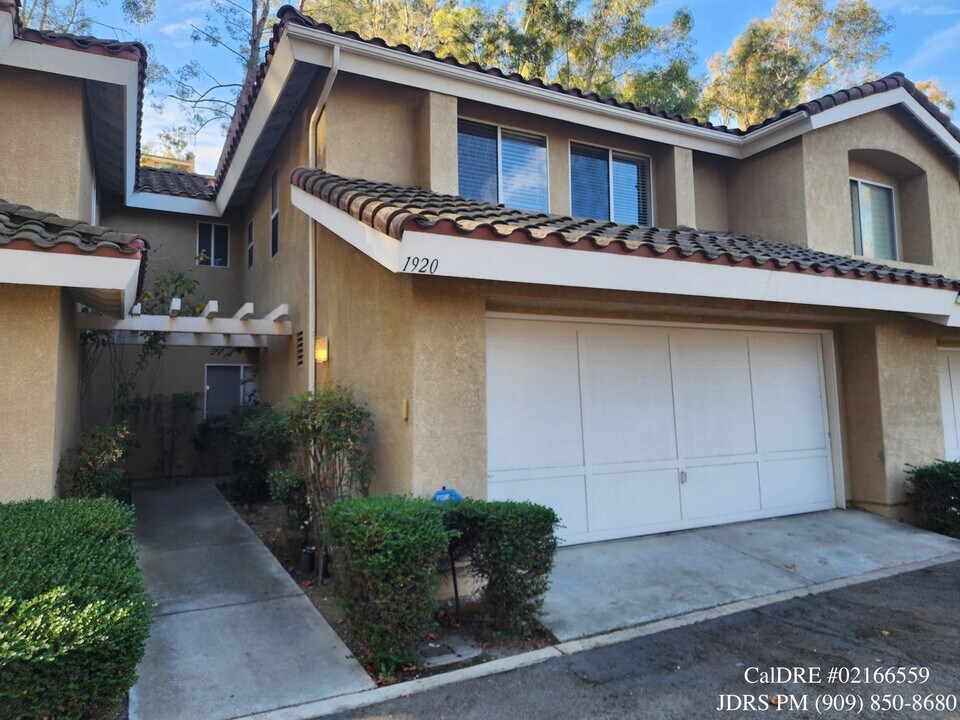 1920 E Calico Dr in West Covina, CA - Building Photo
